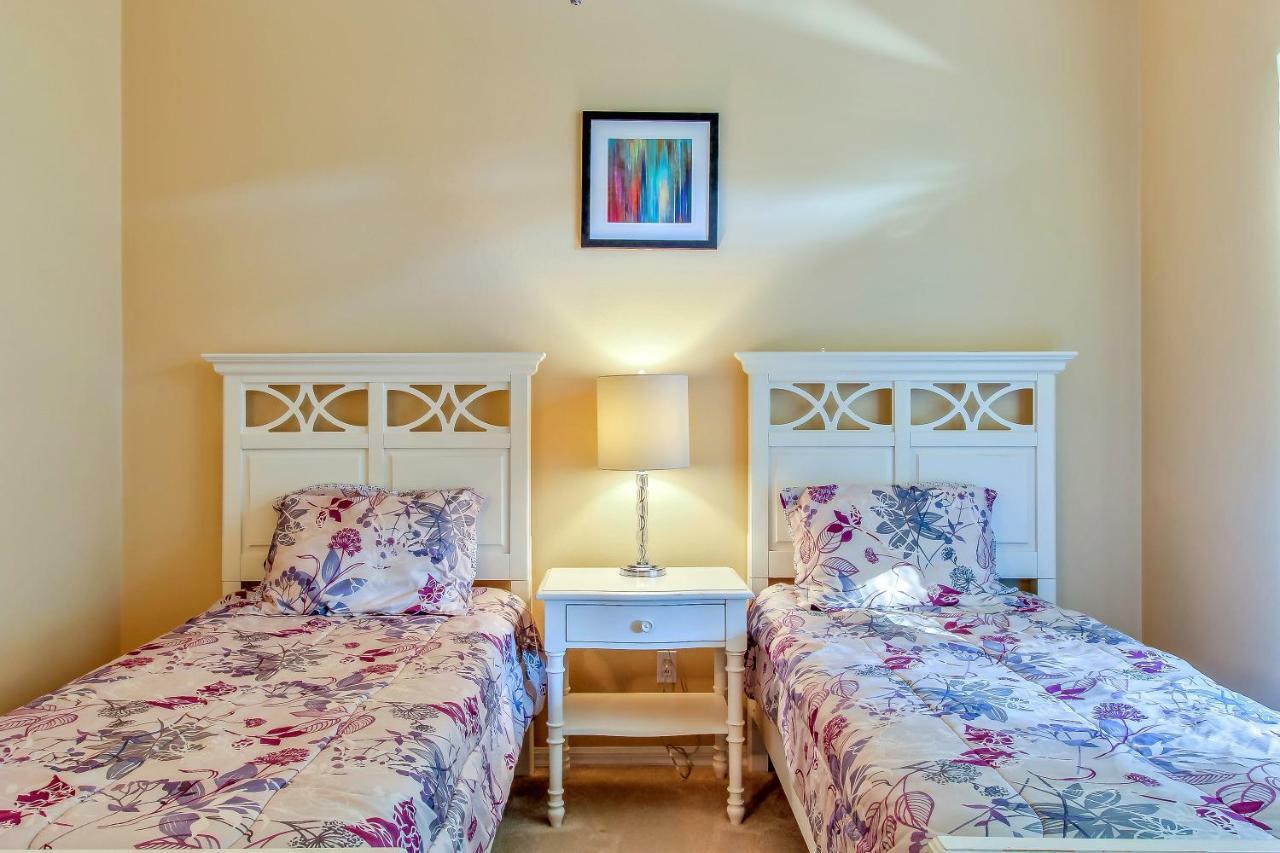 Water'S Edge Villa แบรเดนตัน ภายนอก รูปภาพ